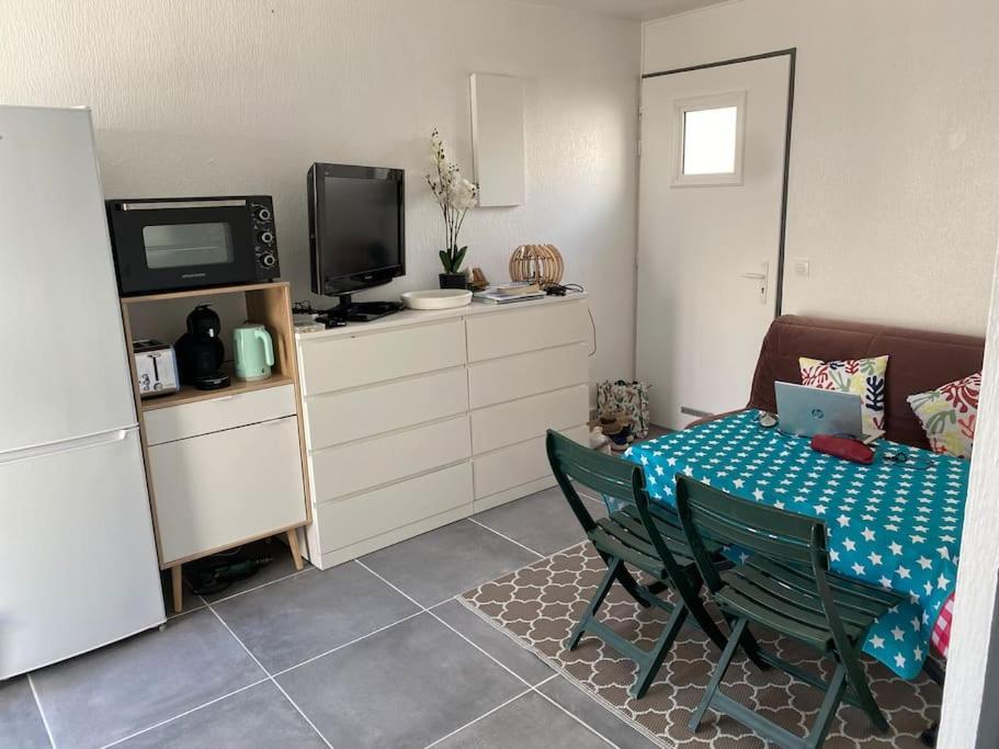 Appartement Tahiti Bord De Mer, Piscine A *